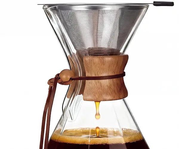Close-up of the AGOGO Diamond glass pour over coffee maker extracting rich coffee using the zero-compromise 2-layer stainless steel filter.